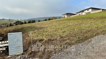 Tichý a slnečný stavebný pozemok Bitarová - 6