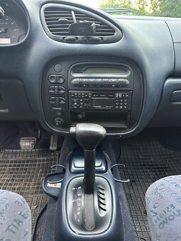 Volkswagen Sharan VR6 - 6