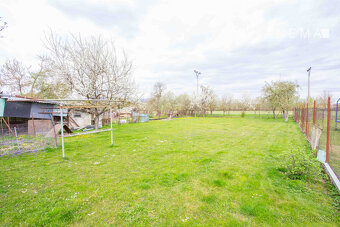 IBA U NÁS REZERVOVANÉ Veľký RD s úžit.200m2 a pozem.946 m2 - 6