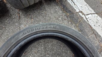 GoodYear 215/40 R17 - 6