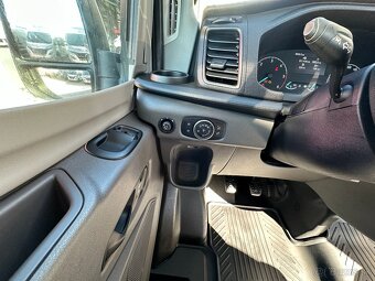 Camper Van LMC Innovan 590 170PS MT - 6
