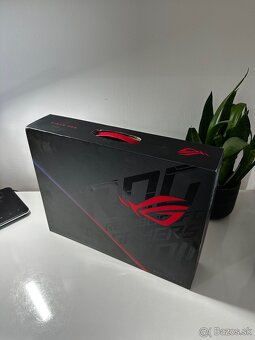 Herny noteboo ASUS ROG STRX - 6