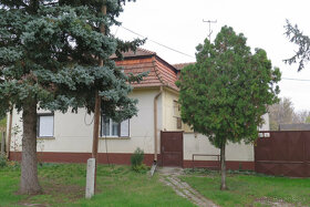 Rodinný dom s veľkým pozemkom na lukratívnom mieste - 6