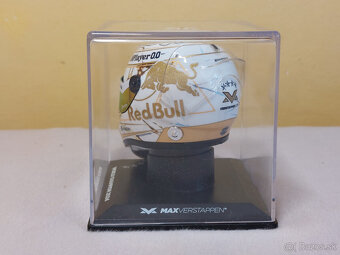 Predám Max Verstappen 2024 RedBull F1 majstrovská prilba 1:4 - 6