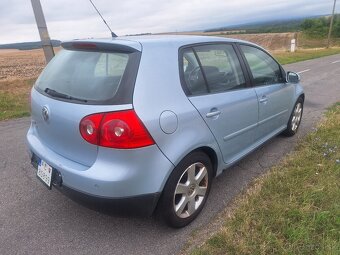 VW GOLF V 1,4 BENZÍN KLÍMA ROK 2008 - 6