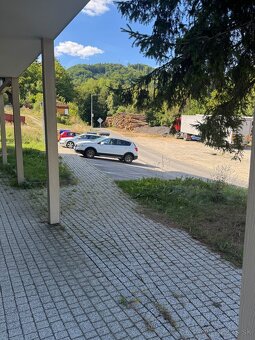 Na predaj slnečný 2-izbový byt s parkovacím miestom - 6
