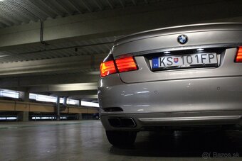 BMW 750i - 6