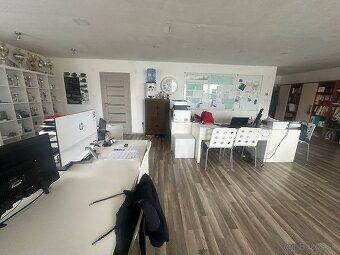 Na prenájom skladový priestor - Voľný ihned - 6