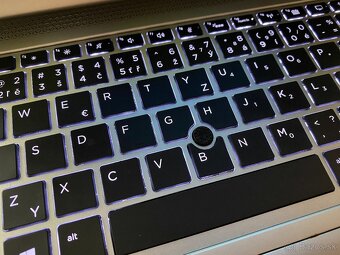 Notebook HP 830 G6 i5 8gen, 32GB RAM, 256GB SSD+dock stanica - 6