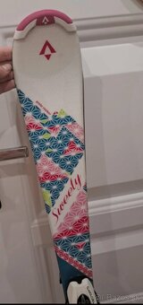 Lyže a lyžiarky - 6