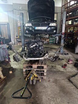 Bmw e90 318 d - 6