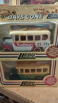 Kovové modely lledo autobusy - 6