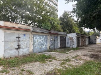 Garáž 18m, ul. Priekopy/Bajkalská, oproti BILLE, k.ú. Nivy - 6