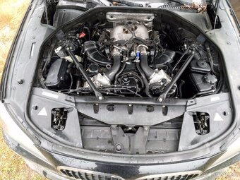 BMW f01 f02 750i náhradní díly - 6