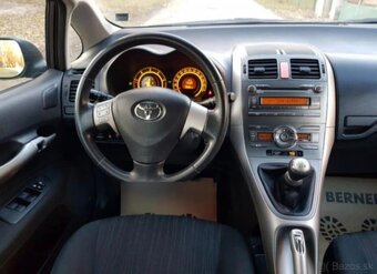 Toyota Auris 1,4 D4D - 6