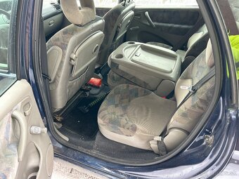 Predám Citroën Xsara Picasso 1.8i - 6