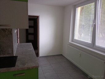 Prenájom_3-izbový byt na Cyrilometodskej ulici_Nové Zámky - 6