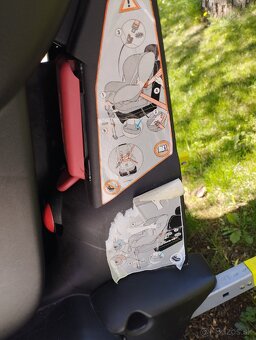 Maxi cosi autosedačka s ISOFIX - 6