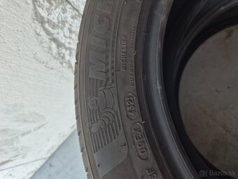 Letné pneu 215/55 r17 - 6