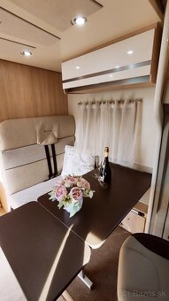 Karavan 8 miestne auto Prenajom - 6