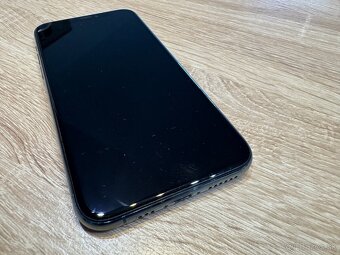 iphone 11pro 256 100% stav - 6