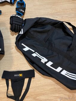 Hokejova vystroj 115-130cm TRUE - 6