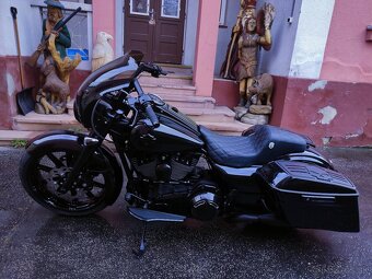 HARLEY DAVIDSON ROAD KING FLHR CUSTOM SPECIAL - 6