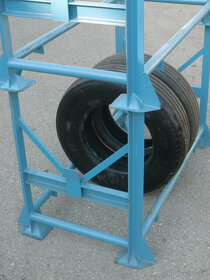 Predám stohovateľný stojan / vysoko pevnostný regál - 6