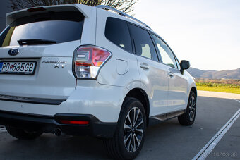 Subaru Forester 2.0 XT CVT Sport automat - 6