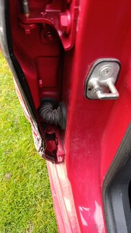 Peugeot 308GT, 2009, 175koní - 6