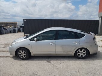 Toyota Prius Hybrid Rozpredám - 6