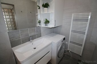 ZOCHOVA ul. - STARÉ MESTO - KOMPLET ZREKONŠTRUOVANÝ 2i BYT - 6
