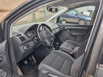 Volkswagen Touran 1.6 TDI (77 kW) – spoľahlivý rodinný MPV - 6