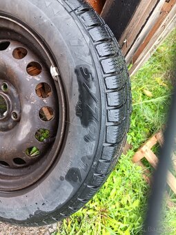 Predám zimné gumy na diskoch 175/70 R14 - 6