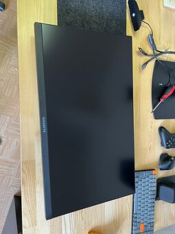 Predam 4K UHD 28palcovy herny monitor Gigabyte M28U - 6