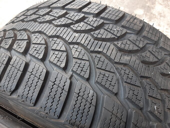 235/35 R19 -zimné - 6