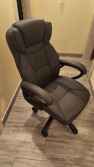 Predám rohový písací stôl a stoličku - 6