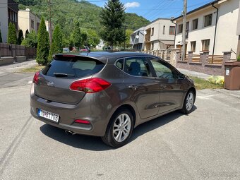 KIA Ceed 1.6 GDI - 6