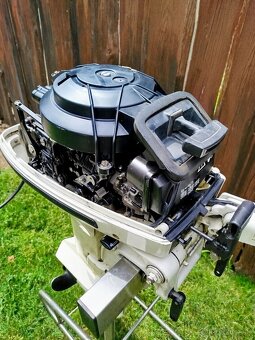 ZÁVESNÝ LODNÝ MOTOR JOHNSON 9.9 - 6
