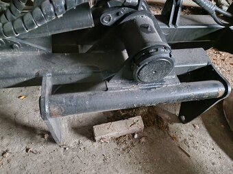 Kliešte na dva balíky otočné qsyt Manitou - 6