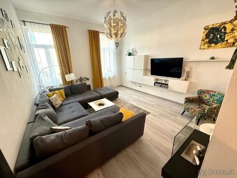 Prémiový 2 izbový byt na skok od námestia - 6