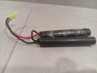 Predám airsoftku M4 AR15 - 6