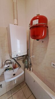 PRENÁJOM: Obchodný priestor 158m2 - pešia zóna - centrum - 6