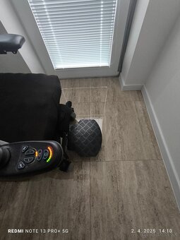 Invalidný vozík - polohovateľný - 6