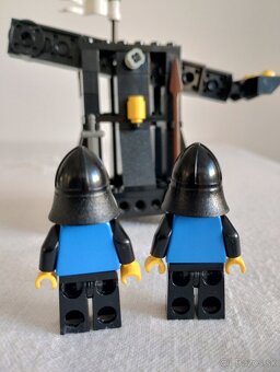 LEGO Castle 6030 Catapult - 6