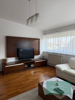 3 izbový byt v radovej zástavbe s vlastným parkovaním,  Majo - 6