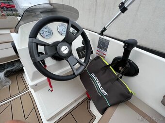QUICKSILVER Activ 475 aXESS + MERCURY F 40 EFI ELPT záruka 5 - 6