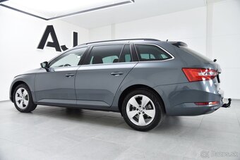 Superb Combi 2.0 TDI Style DSG, LED, Ťažné, Kamera - 6