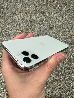iPhone 11 pro max 512GB - baterie 100% - 6
