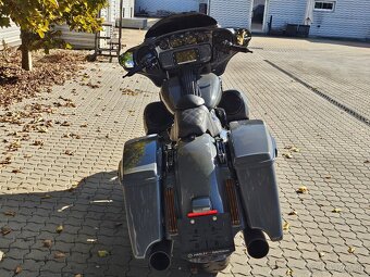HARLEY DAVIDSON STREET GLIDE CVO 117 - 6